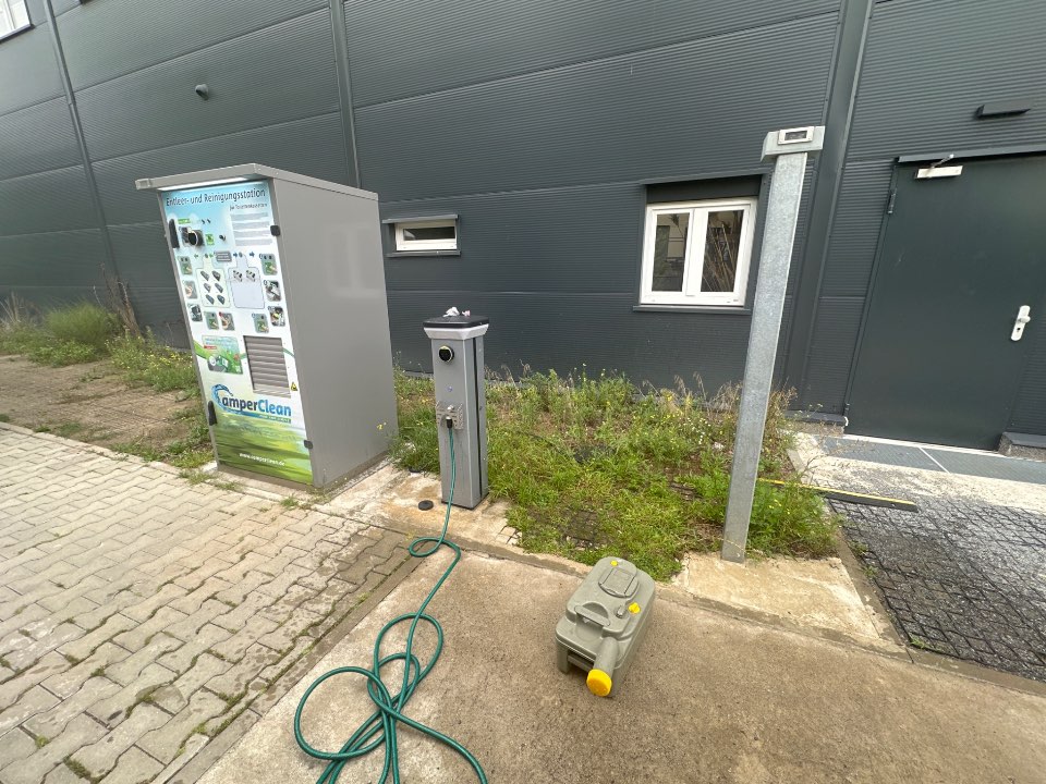 Ver/Entsorgungsstation – 1