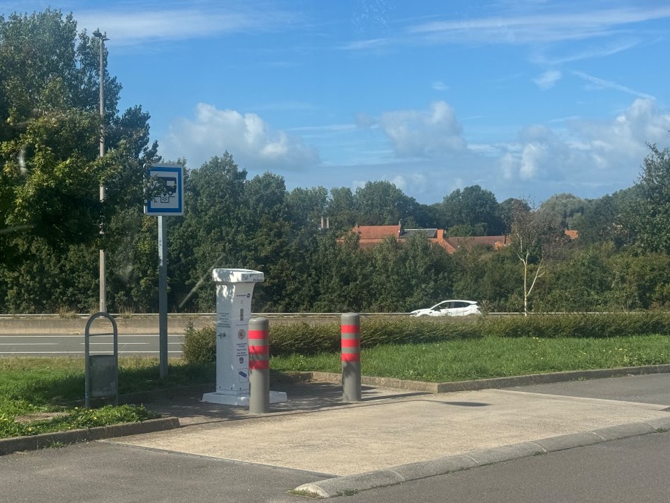 Ravitaillement et évacuation à la station-service – 1