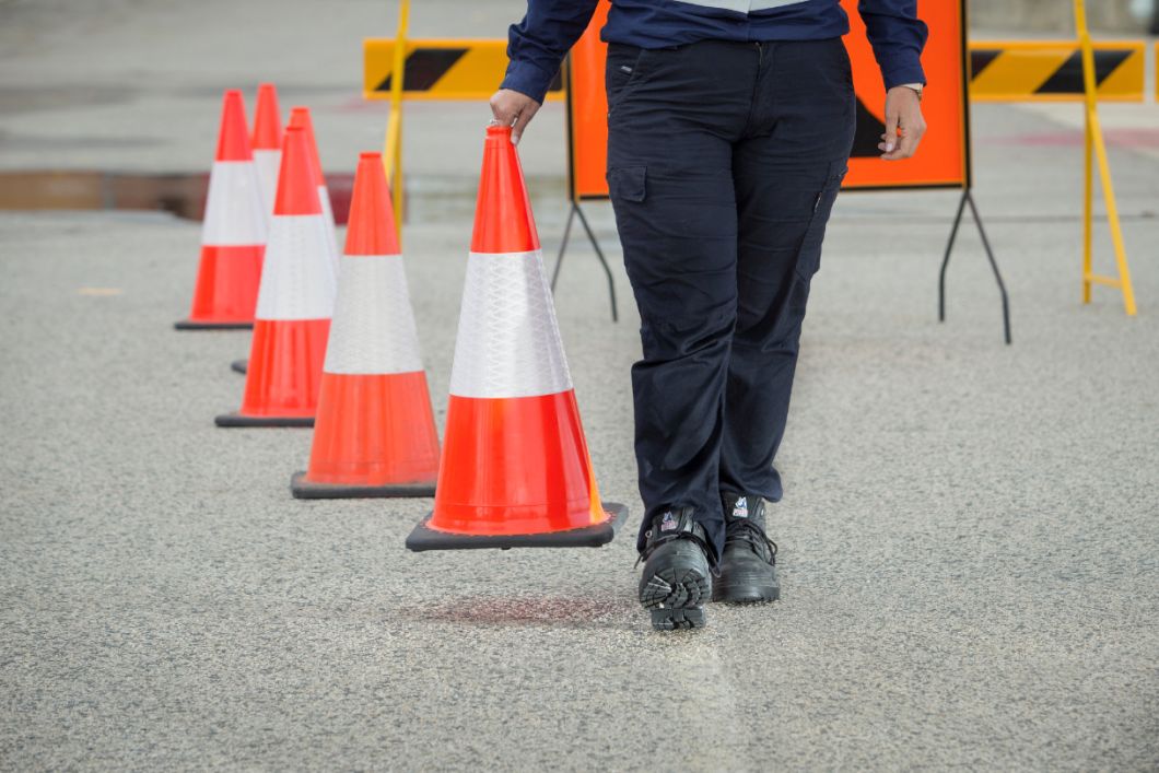 Ready-made safety checklist for managers - Steel Blue Boots