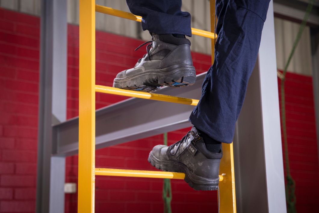 steel blue work boots black