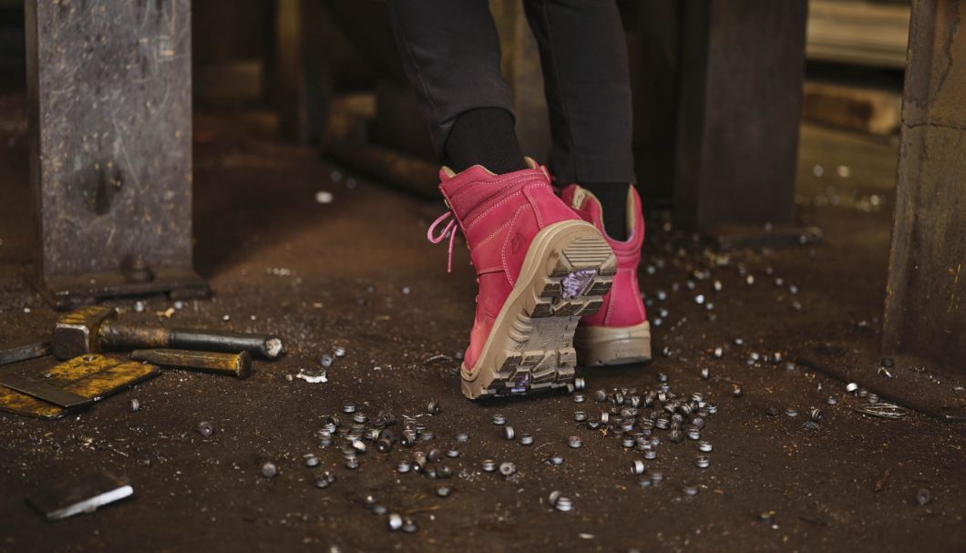 breast cancer care partnership pink steel blue work boots