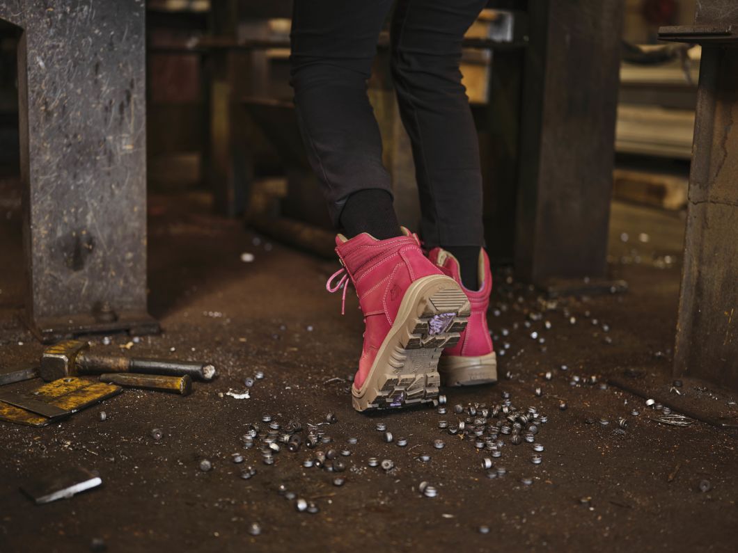 breast cancer care partnership pink steel blue work boots