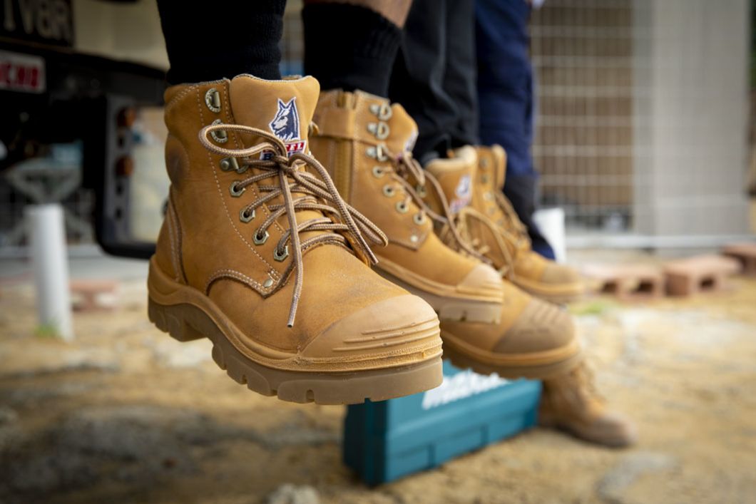 Steel Blue Portland Zip Scuff Safety Boot - Wheat