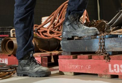 Se encontró que las botas de Steel Blue son del 30 al 40% más cómodas