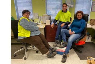 Steel Blue step up to protect Foodbank Bunbury volunteers.