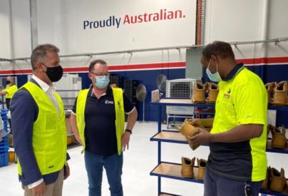 Steel Blue welcomes Hon. Paul Papalia to inspect local manufacturing of non-combat boots for Defence Force.