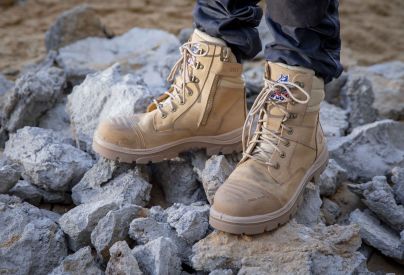 What are the benefits of Zip Sided work boots?