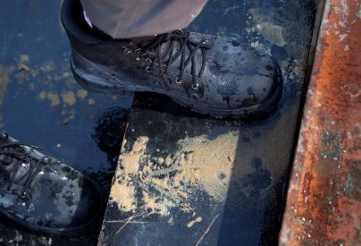 Prevent strains and pains by choosing the right work boots