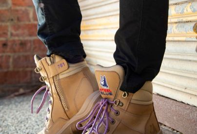 How women’s work boots differ (and why a good fit matters)