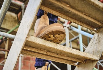 Toe Caps Explained: Find the Right Fit for Your Workplace