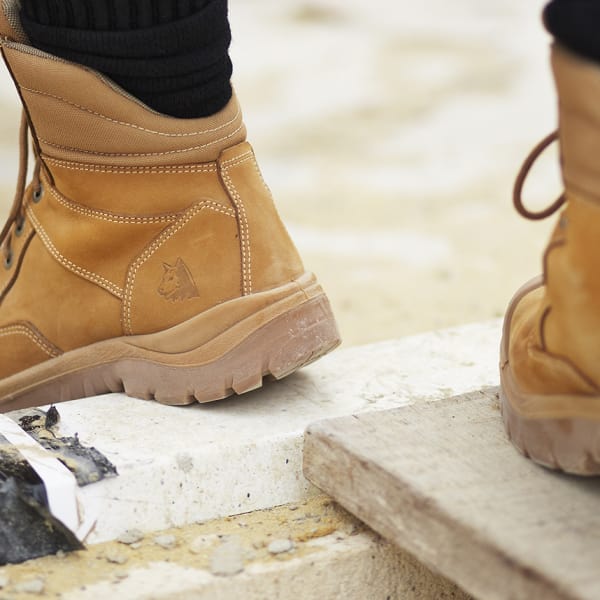 australian work boots uk