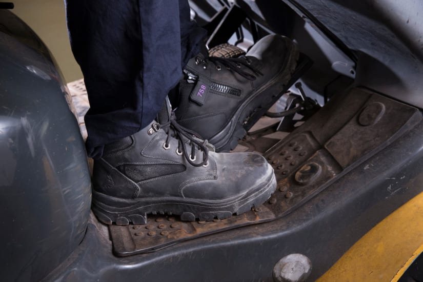 view sole of the boot