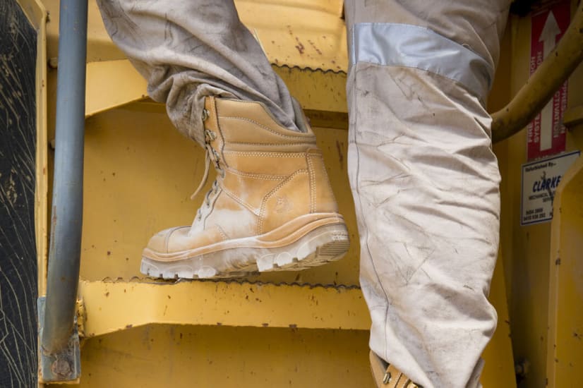 view sole of the boot