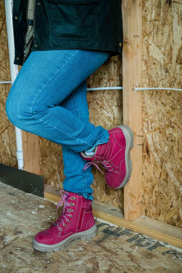 view sole of the boot