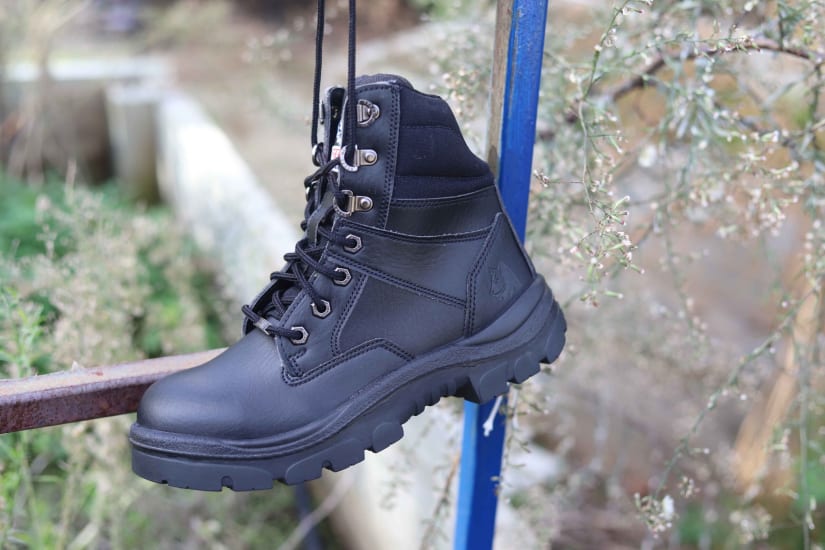 view sole of the boot