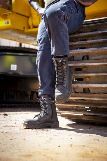 Steel Blue high leg work boots | Portland Zip: Scuff Cap