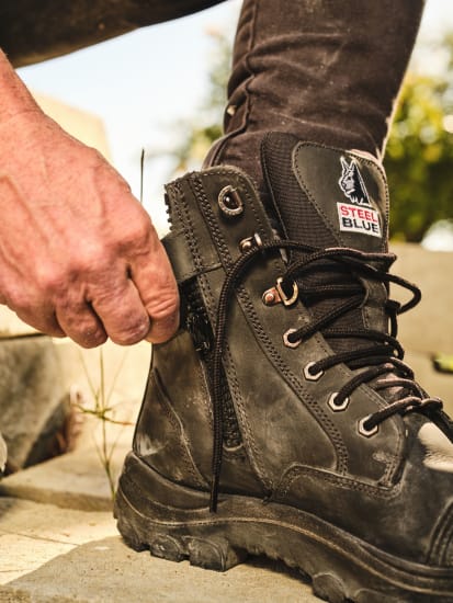 view sole of the boot