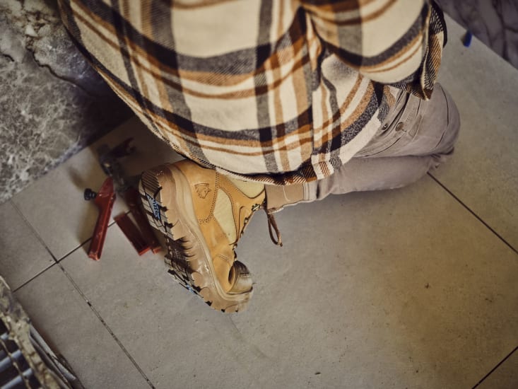 view sole of the boot