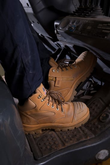 view sole of the boot