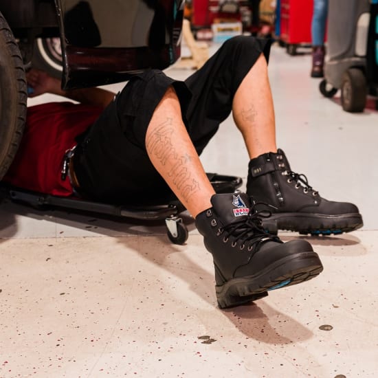 view sole of the boot