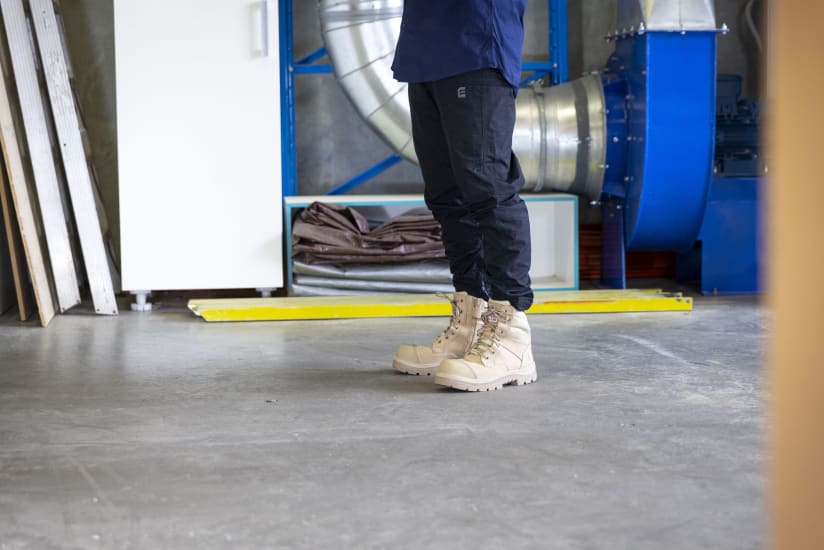 view sole of the boot