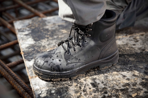 steel blue black work boots in situ