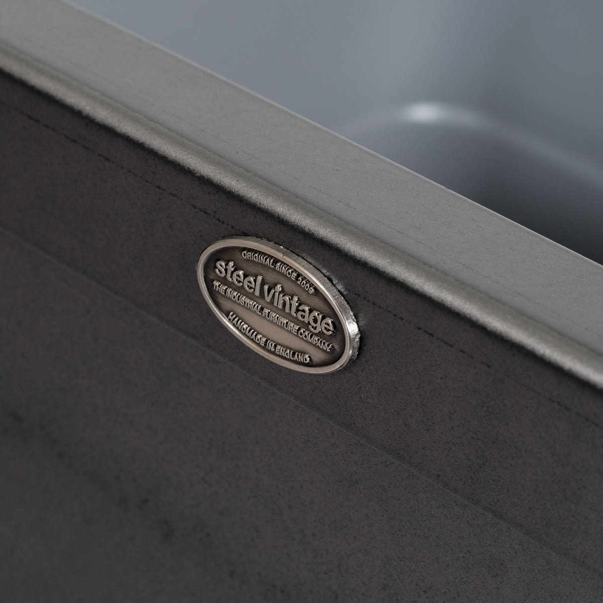 SV-WASTE-BIN-BADGE-001