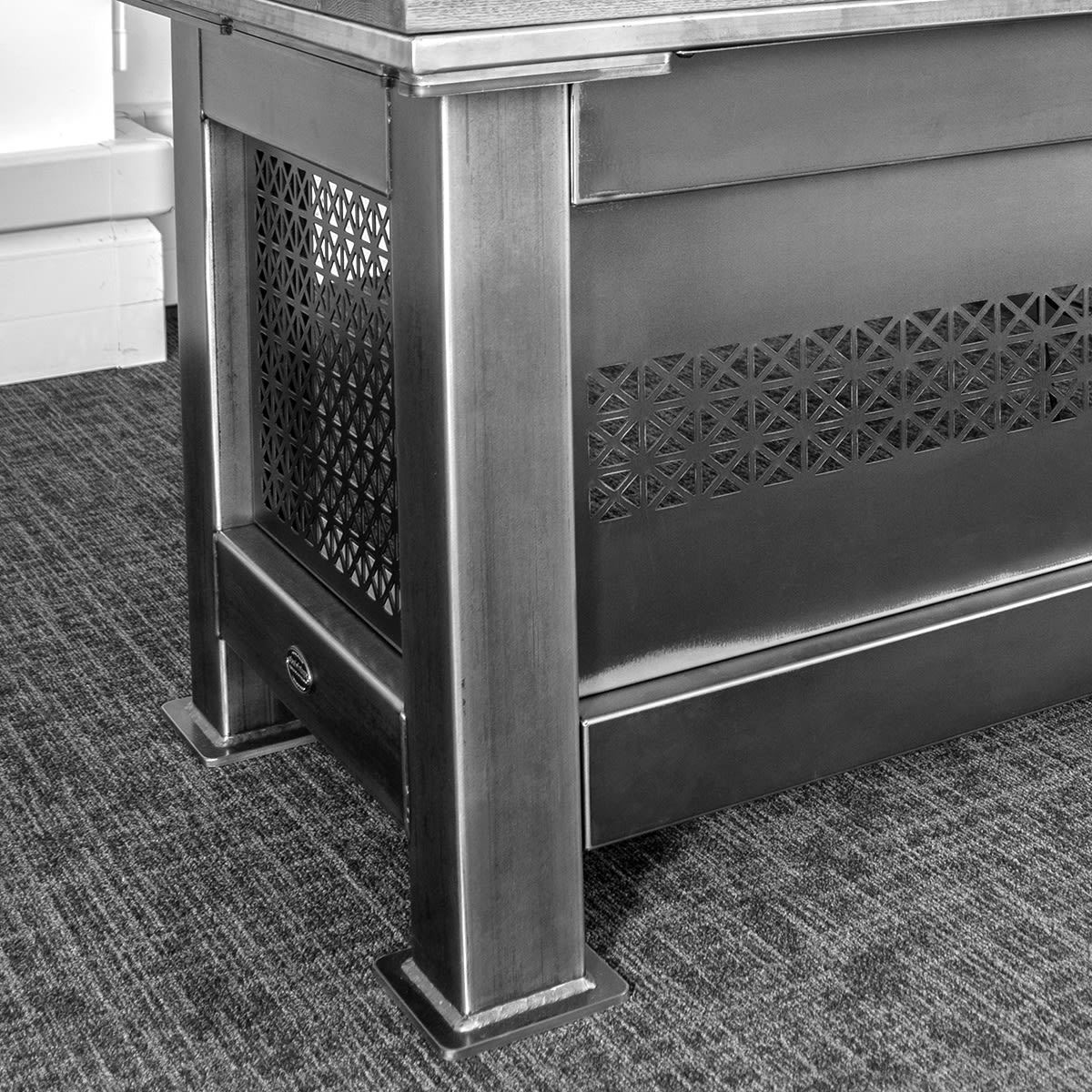 SV-GRAND-ARTISAN-DESK-LEG