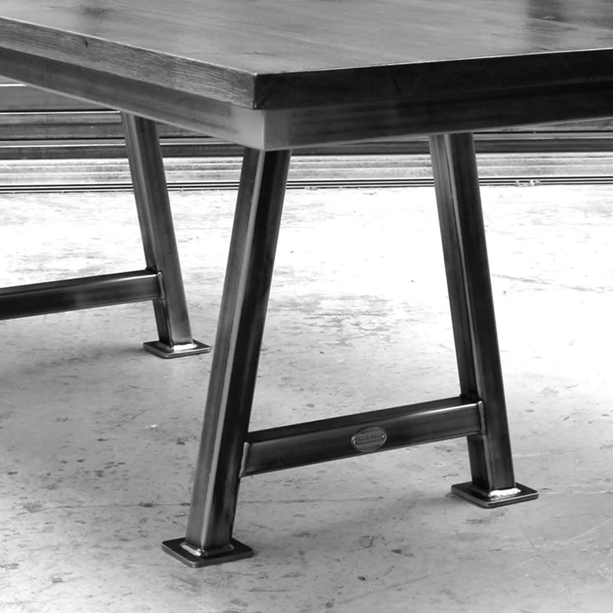 SV-ARCHITECTS-TABLE-LEG
