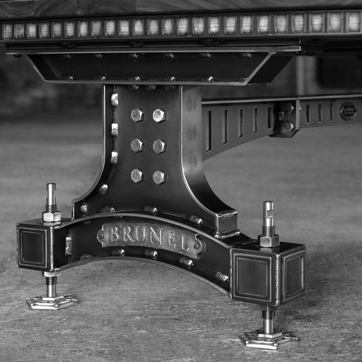 SV-BRUNEL-COFFEE-TABLE-LEG