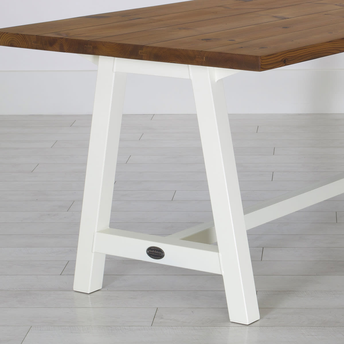 SV-FARMHOUSE-LEG