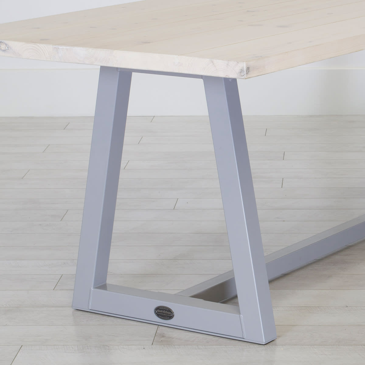 SV-WAREHOUSE-LEG