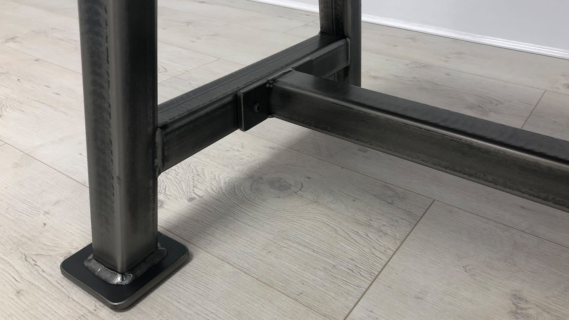 SV architects bench