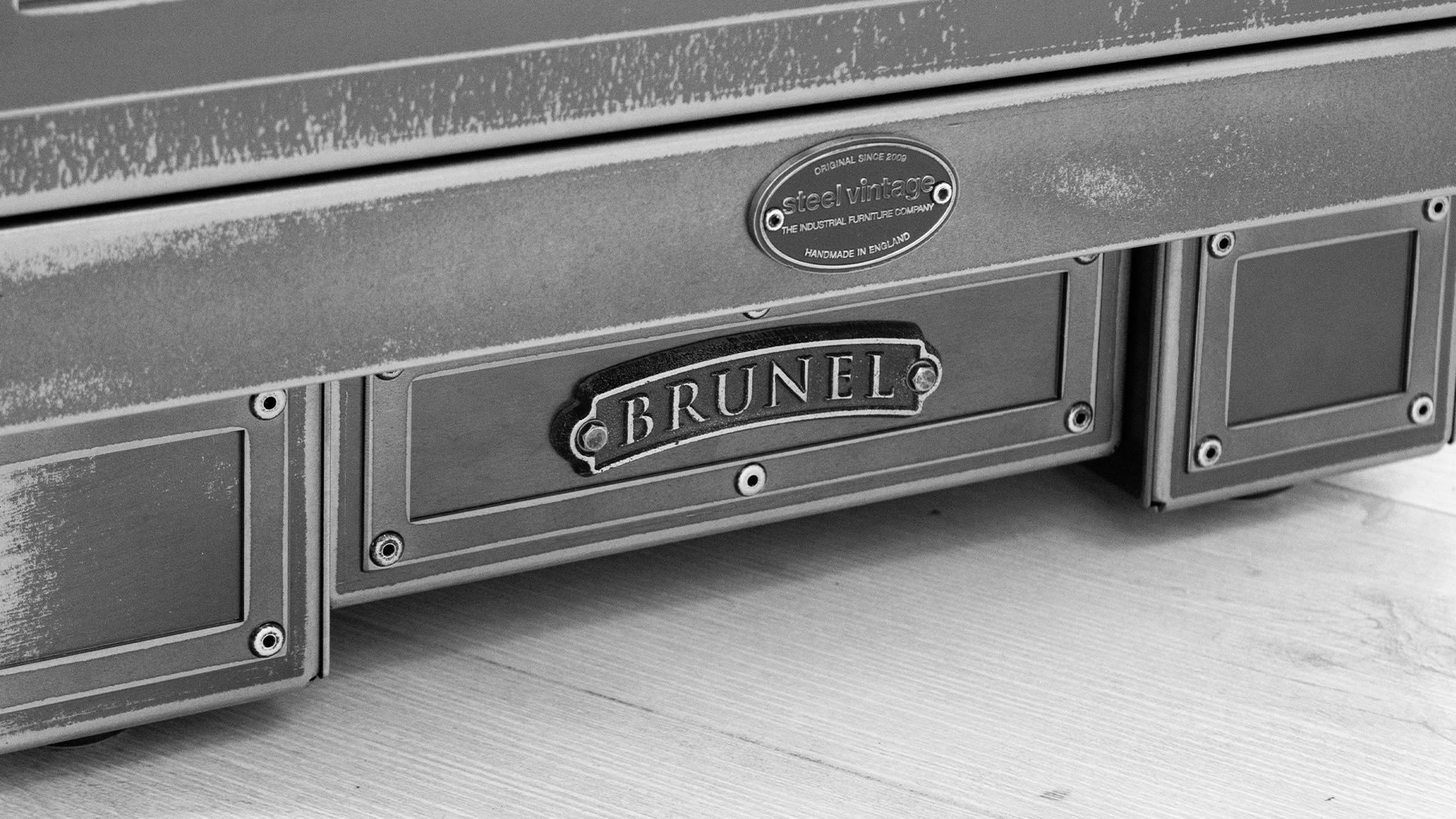 SV-BRUNEL-PEDESTAL-SIDEBOARD-V1-BW-BADGE