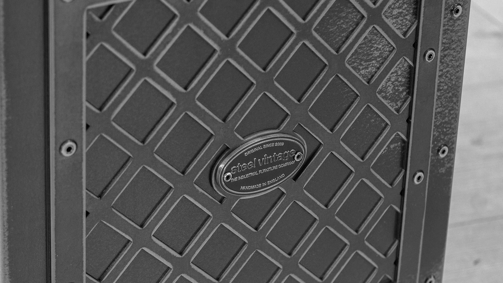 SV-BRUNEL-PAPER-BIN-BW