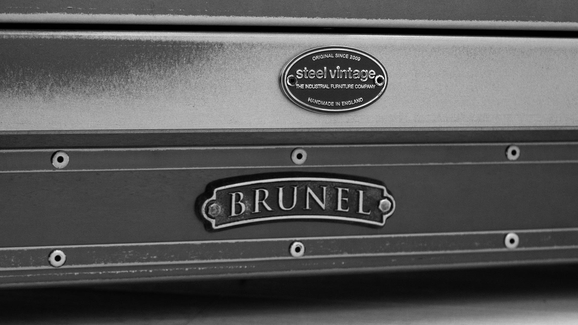 STEEL VINTAGE BRUNEL PEDESTAL SIDEBOARD V3 BW