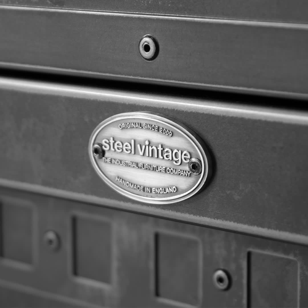 SV-ARMOURY-KITCHEN-BADGE