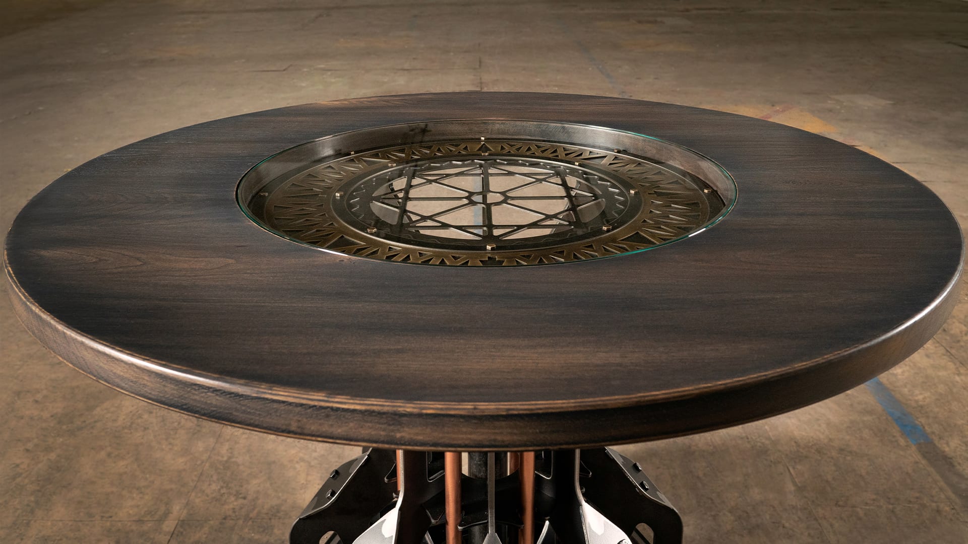 SV Steampunk style round table in Brabazon hangar