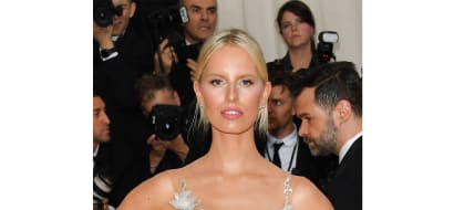 Karolina Kurkova Bordered Teaser neu