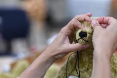 08 stickereien auf kuscheltier