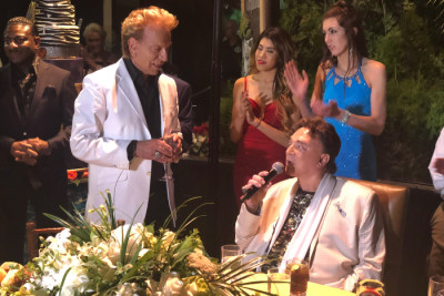 Siegfried And Roy S Handler Disputes Version Of 2003 Tiger Attack