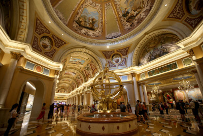 The Venetian Resort Las Vegas Is Getting a $1-billion Refresh — Here's What  to Expect