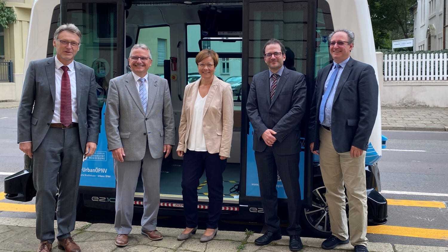 Universität Magdeburg zieht Bilanz aus Testbetrieb fahrerloser Shuttles