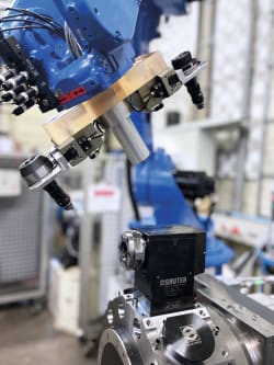Automatisiert Werkzeuge  am Revolver wechseln