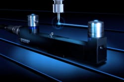 Exakte Werkzeugvermessung in der Maschine mit blauem Laser