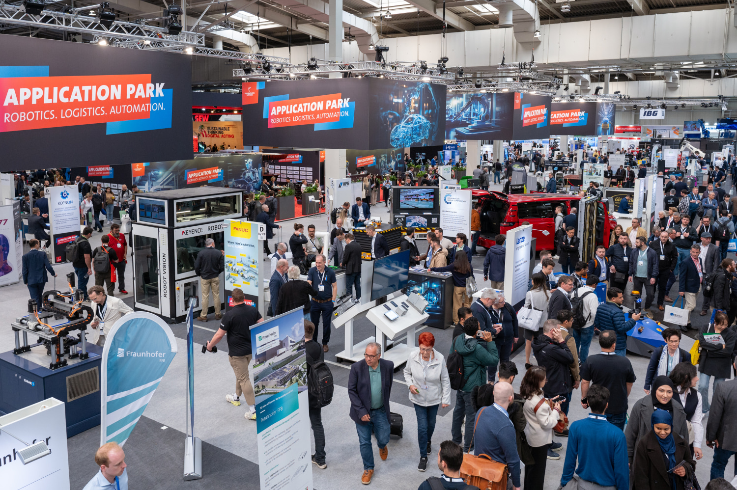 Impressionen, Smart Manufacturing
HANNOVER MESSE 2025, Application Park - Robotics. Logistics. Automation, Halle 6, Stand D51, Smart Manufacturing.