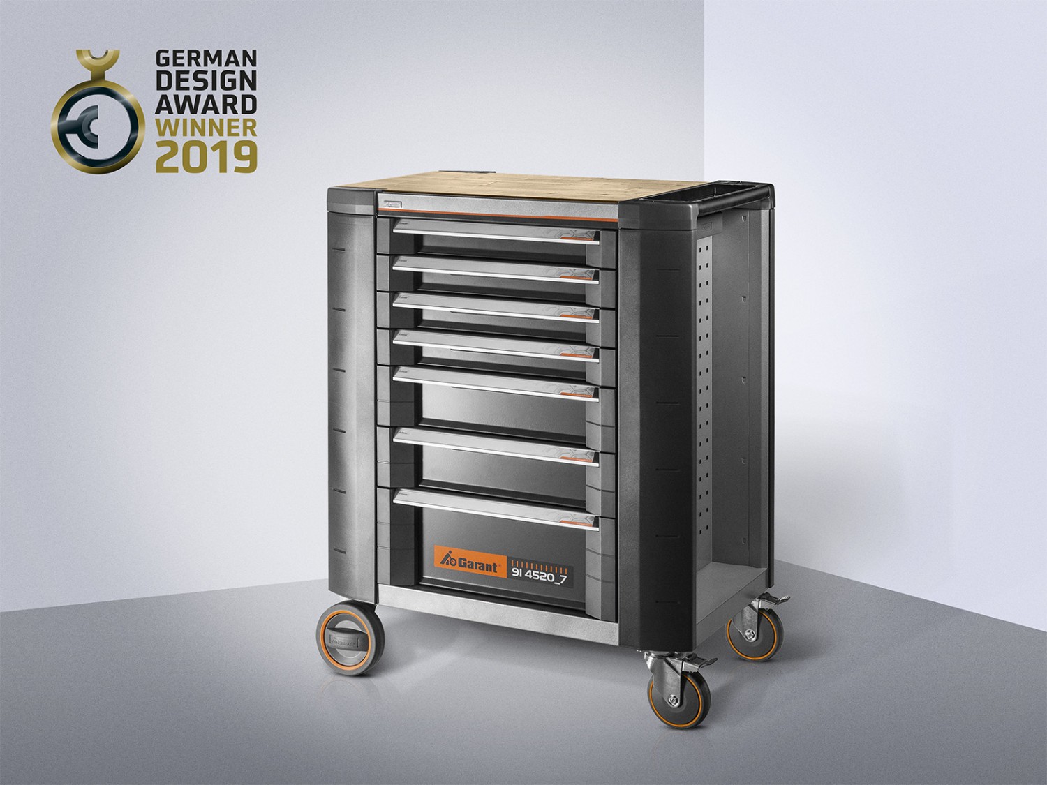 Der Garant-ToolCar aus der neuen GridLine-Serie hat nach dem IF DESIGN Award und dem Red Dot Award nun auch den German Design Award gewonnen (© Hoffmann Group) 