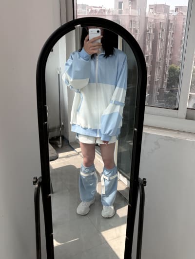 Caturday selfie, wearing Harajuku clothing