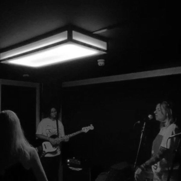 
                Live music event - House of Women + The Mounts + Broken Saints + Lucy Wroe at The Fiddler's Elbow promotional image