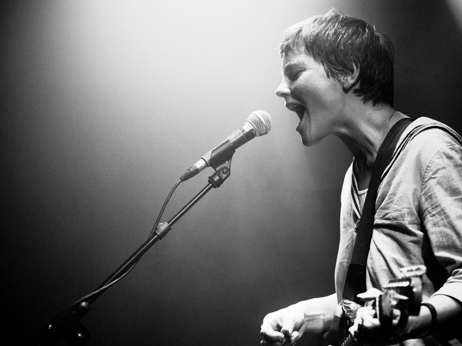 Bird On The Wire presents Scout Niblett at The Victoria promotional image